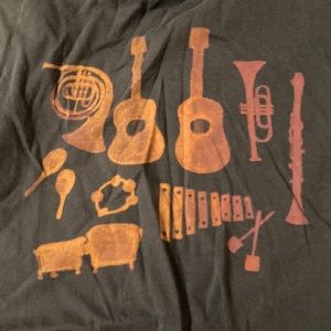 American Eagle Outfitters Music Happens Tee XS